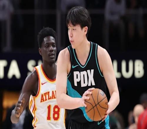 斯普利特：我們對楊瀚森要保持耐心，我新秀賽季幾乎沒上過場