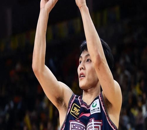 廣東3消息！徐昕打臉杜鋒，徐杰最新傷情，崔永熙無緣戰四川