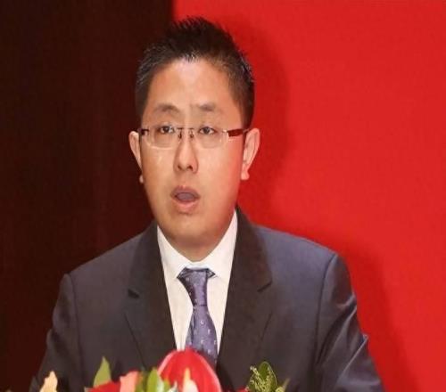 恒大蛀蟲劉永灼，他揮霍敗家的瘋狂堪比許家印