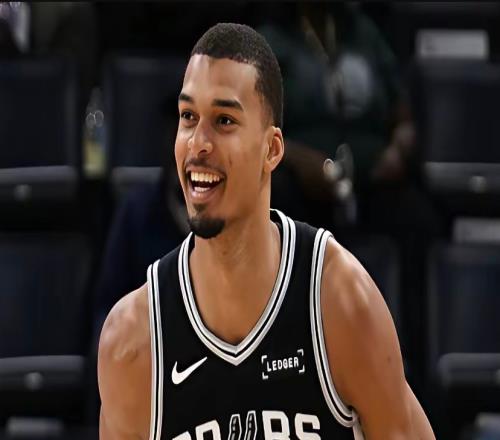 文班亚马登顶最新MVP榜首,这是联盟对防守球员的巨大认可!