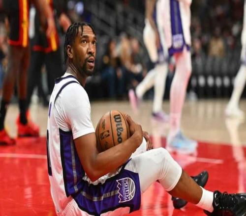 保住前六！老鷹3人20+橫掃國王杰倫26+5+10德羅贊22分