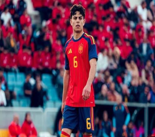 阿斯：埃斯帕特在西班牙U19踢中場表現出色，是巴薩又一瑰寶