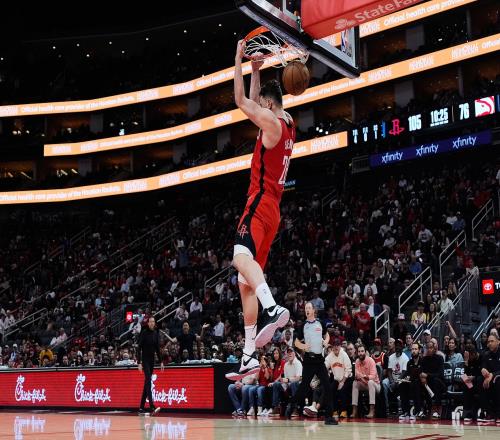 博雷戈认为申京是顶尖中锋之一只有米西在下半场能与他抗衡_NBA直播