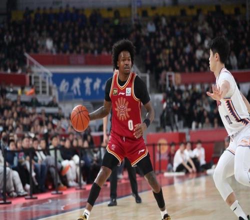 CBA聯(lián)賽：回家的蘇若禹終于贏了，“回家”的古德溫暴打前東家