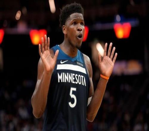 膝傷好轉(zhuǎn)！休戰(zhàn)6場后，愛德華茲有望客戰(zhàn)獨行俠復出