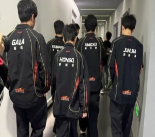 JDG分享照片回顧三月：四月繼續(xù)，一起往更遠的地方走