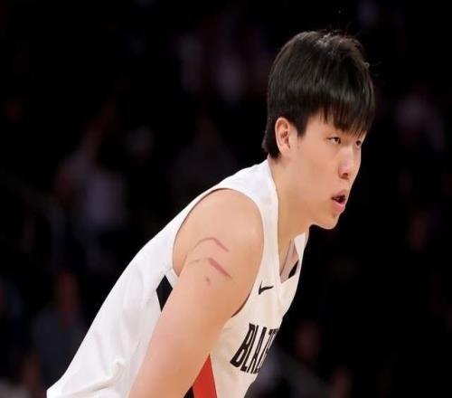 一夜3大消息！楊瀚森技犯撤銷，東契奇創(chuàng)紀(jì)錄，最新一期實力榜