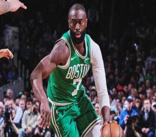 布朗29+10+9綠軍負老鷹結(jié)束3連勝塔圖姆缺席杰倫20+12+5