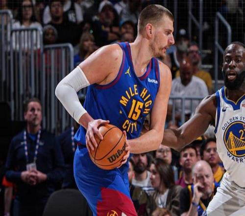 勇士慘??！波神23+3格林高開(kāi)低走，約基奇25+15+8，賽斯庫(kù)里0分