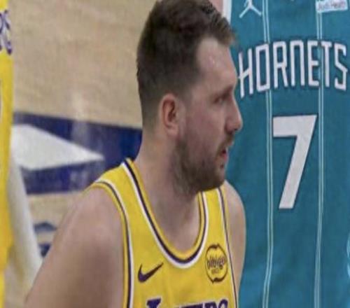 東契奇42分湖人輕取騎士主場10連勝，季后賽錨定火箭