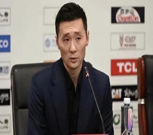 劉煒現狀：回上海老家生活，青梅妻子很漂亮，一雙兒女想走籃球路