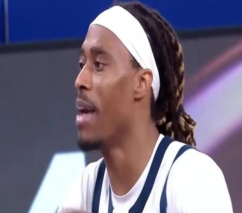 杜鋒終于棄用麥考爾！上場就拖節奏影響隊友，趁機補強護框大外吧