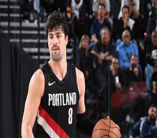 霍勒迪30+6阿夫迪亞28+11+8開拓者客場戰(zhàn)勝快船