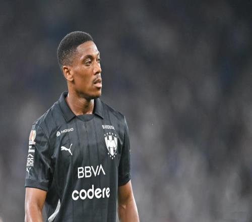 人菜脾氣大！前曼聯(lián)天才不滿未出場(chǎng)被踢出一線隊(duì)本賽季20場(chǎng)僅1球