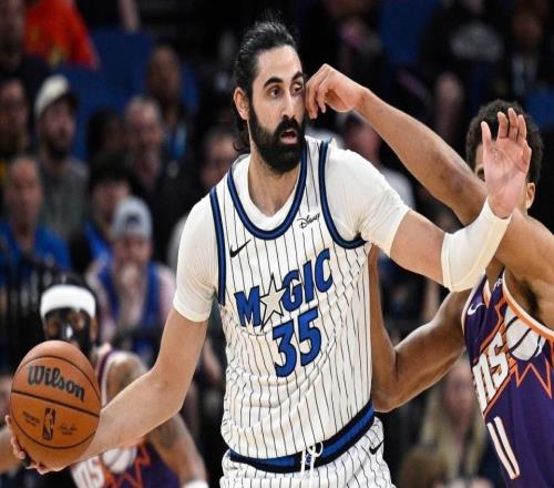 狄龍復(fù)出累計(jì)17T！太陽(yáng)無(wú)緣16分逆轉(zhuǎn)魔術(shù)布克34+7班凱羅準(zhǔn)三雙