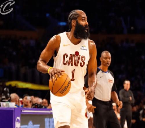 湖人14分大勝騎士東契奇創(chuàng)隊(duì)史紀(jì)錄！但真相是：兩隊(duì)都在“演”