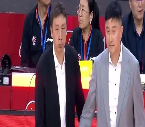 杜锋赛后谈球迷质疑,谈张皓嘉谈焦泊乔谈杜润旺