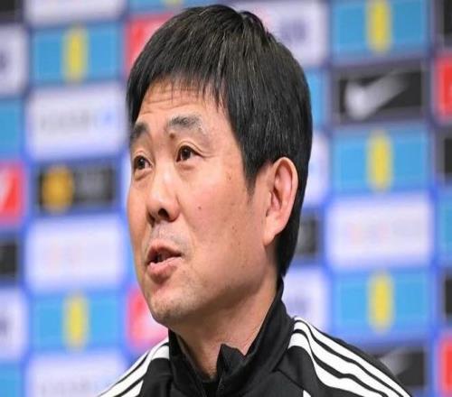 森保一：年少時我去曼聯(lián)留學(xué)，曾被人質(zhì)疑日本人能否踢好球