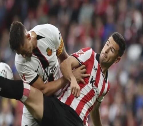 畢包前鋒：巴爾韋德這賽季承受了許多，他做出了正確的決定