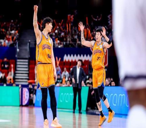 CBA積分榜最新排名！上海14連勝穩居第一，廣東復仇江蘇殺回前三