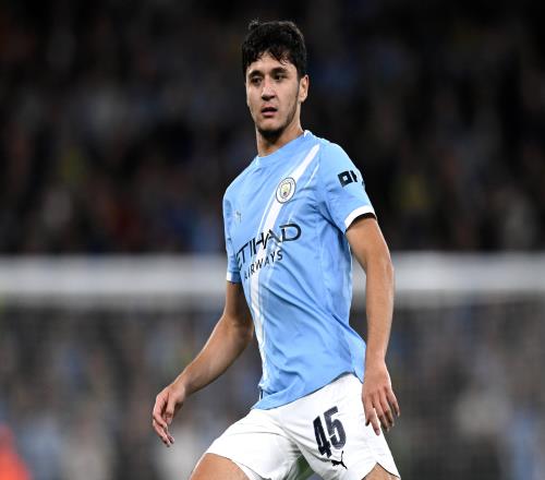 胡桑諾夫深表感謝瓜迪奧拉，他在首秀前給予了我大量的單獨指導(dǎo)時間_英超直播