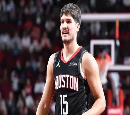 火箭險勝雄鹿！申京+謝潑德轟52分，KD喜憂參半，伊森史密斯太鐵