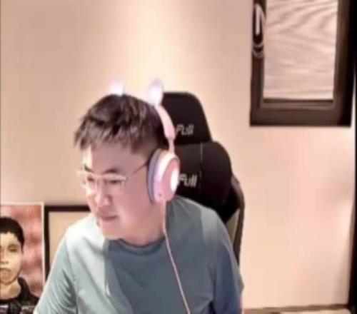 Uzi：我是變菜了！不菜還能坐這里早打LPL去了！