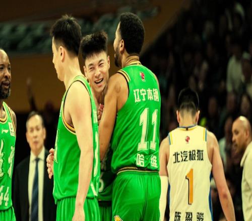 隊(duì)長2+11！小手三分球彈無虛發(fā),哈維16+1,布羅金頓2分,遼籃兩連勝