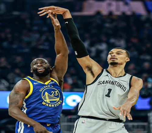 文班亞馬41+18+3帽創(chuàng)兩大歷史第1神跡，還刷爆紀錄！馬刺迎10連勝