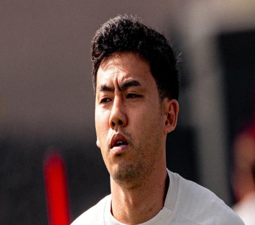 遠藤航：受傷時球迷唱助威歌我哭了，疼痛似乎也減輕了一些