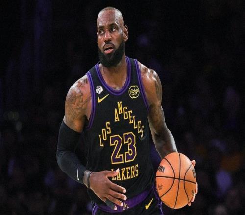 湖人半場落后31分崩盤：東契奇9中2詹皇3中1亞歷山大連137場20+