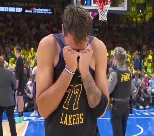 東契奇?zhèn)楦拢魣箐N剛好無法評獎，名嘴：1個動作損失5000萬