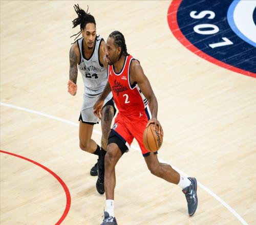 快船暴露一大隱患，萊昂納德拔劍四顧心茫然，賽后正式表態(tài)