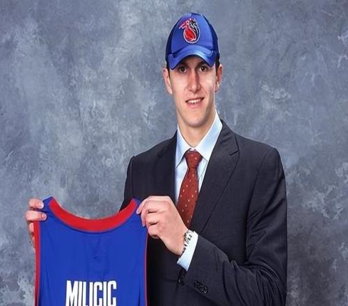 詹姆斯“聲討”灰熊稱選中也會拒絕報到灰熊該搬家了嗎