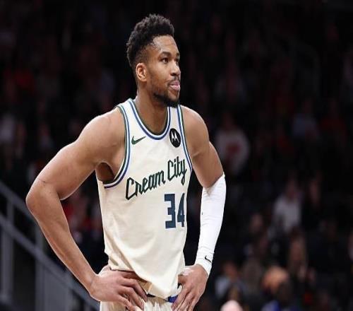 Shams：聯(lián)盟就雄鹿對球員參賽政策的執(zhí)行及字母傷情問題展開調(diào)查