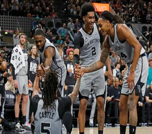 11連勝！29戰(zhàn)27勝啊，西部大魔王來了，快船掉進附加賽鬼門關(guān)