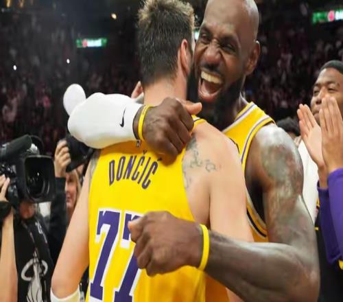 詹姆斯欲哭無(wú)淚！東契奇賽季報(bào)銷了，湖人季后賽前景希望很渺茫