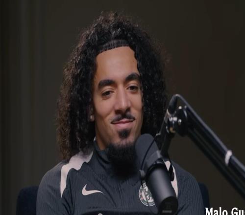 古斯托：最開始我是踢中場的我和里斯關系很近，經常交流