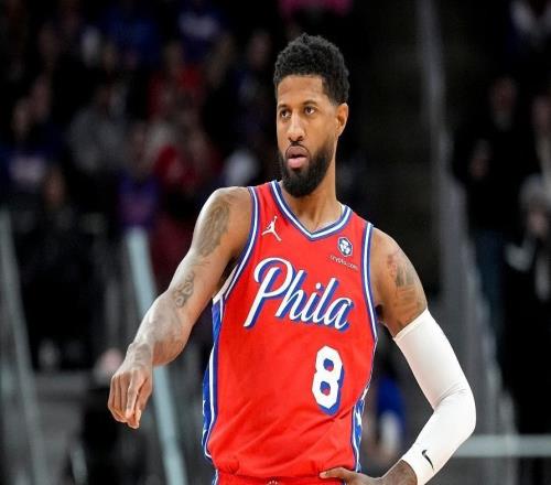 半場10中1大帝王者歸來，馬克西21+6+8打爆華子，76人逆轉(zhuǎn)森林狼