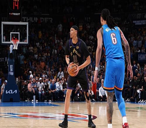 進攻端表現(xiàn)不錯，然而湖人替補中鋒在防守端算是被雷霆打爆了