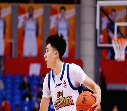 新秀賽季都沒打完！曝20歲小將申請交易，要離開老東家