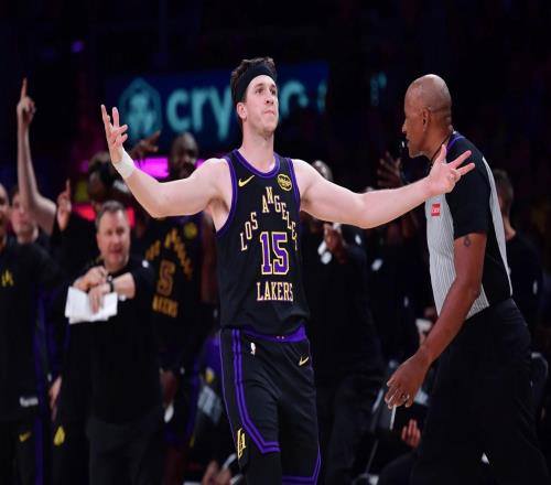 記者：里夫斯有望簽下五年超2.2億美元合同，他本人不想離開湖人