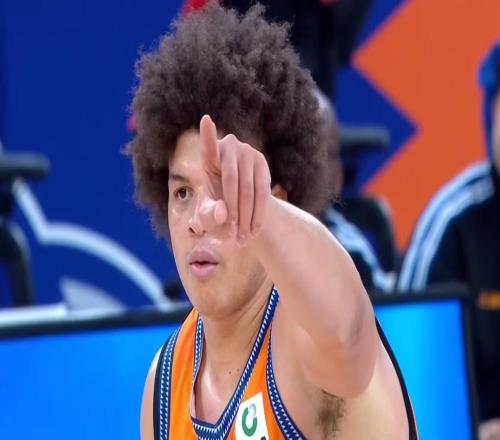 恭喜廣東隊(duì)！洛夫頓公然擺爛，上海男籃慘遭重大打擊！