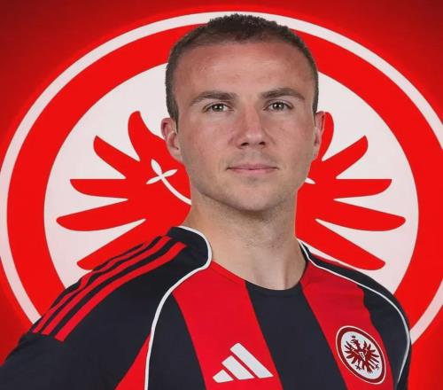 格策征服了法蘭克福，卻已無能力重返德國隊