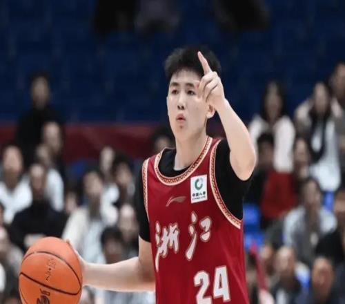 對(duì)遼寧李悅洲進(jìn)步明顯！進(jìn)攻成主控，持球穩(wěn)健，防守效果極佳！