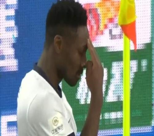 马莱莱上赛季在英博联赛26场6球2助攻,本赛季前4场3球2助攻