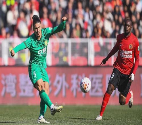 4轮1分!国安沉沦vs铁人逆袭,中超头号荒诞剧!