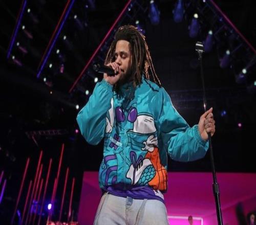 27年前，NBA里來了一位說唱巨星