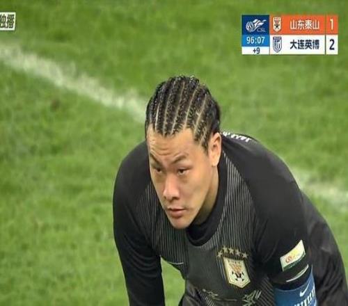 王大雷發型又帥又酷！韓鵬率隊負分起步，山東泰山吞下兩連負
