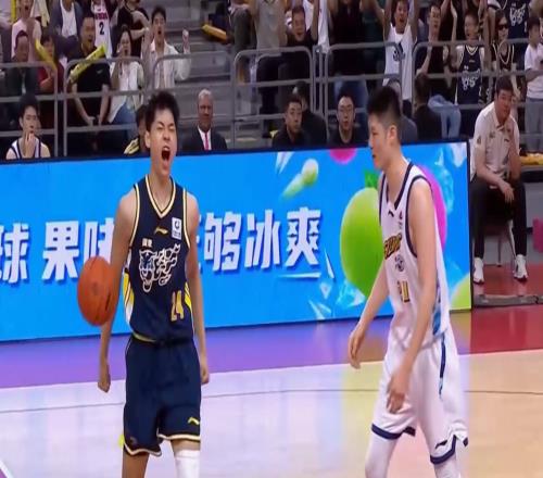 賽季最具含金量大勝!20分掀翻廣廈,奎因一戰(zhàn)封神,廣東殺回前三